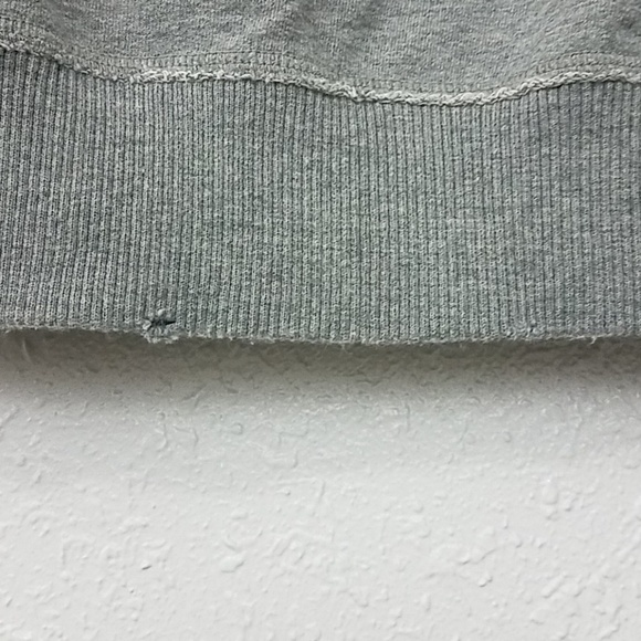 𝅺VICTORIA’S secret PINK hood sweater rainbow graphics dog Small - Picture 7 of 8